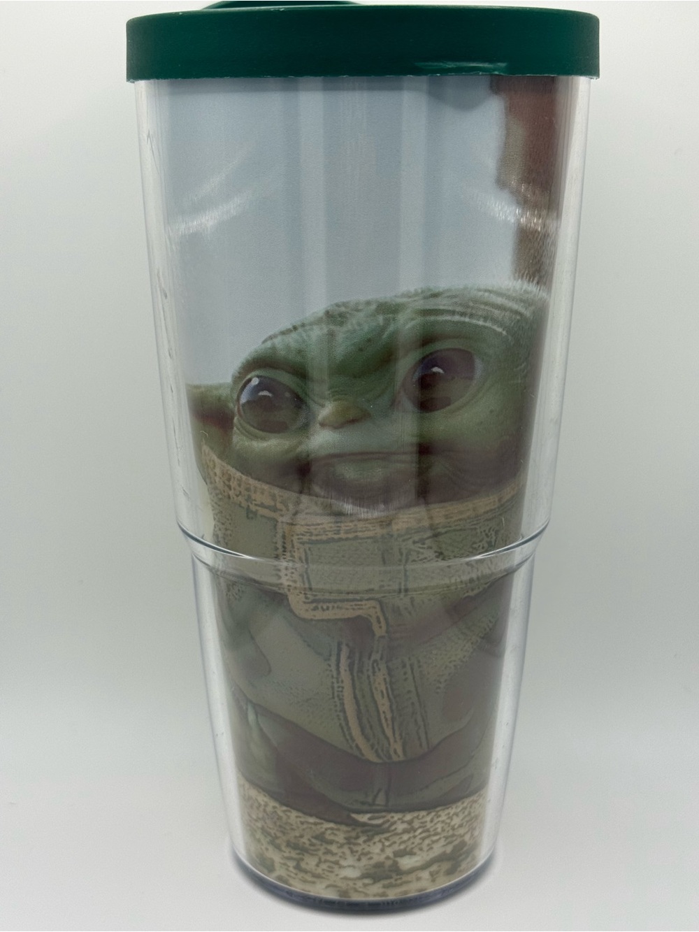 EUC Tervis Baby Yoda Star Wars Mandalorian Travel Tumbler green with Lid